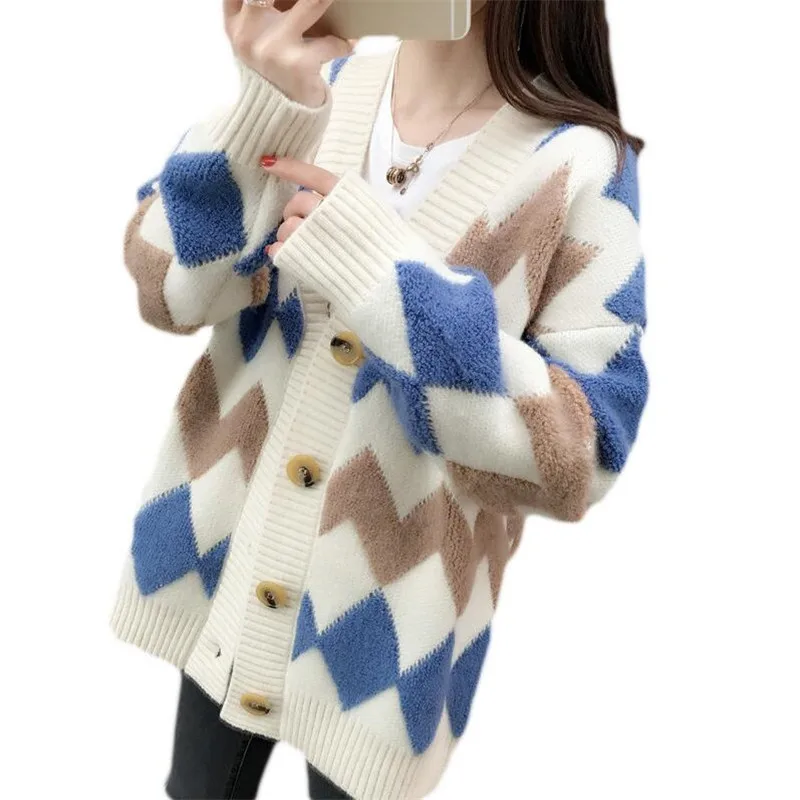 2019 Korean Oversized V Neck Cardigan Women Thick Knitted Sweater Coat Single Breasted Winter Jacket
2019 Korean Oversized V Neck Cardigan Women Thick Knitted Sweater Coat Single Breasted Winter Jacket