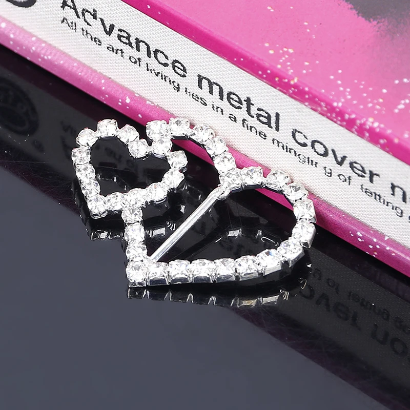 2018New 100Pcs Double Heart Love Buckle for Wedding Supply Decoration Card Invitation DIY Hair Bow Accessories BK18
2018New 100Pcs Double Heart Love Buckle for Wedding Supply Decoration Card Invitation DIY Hair Bow Accessories BK18