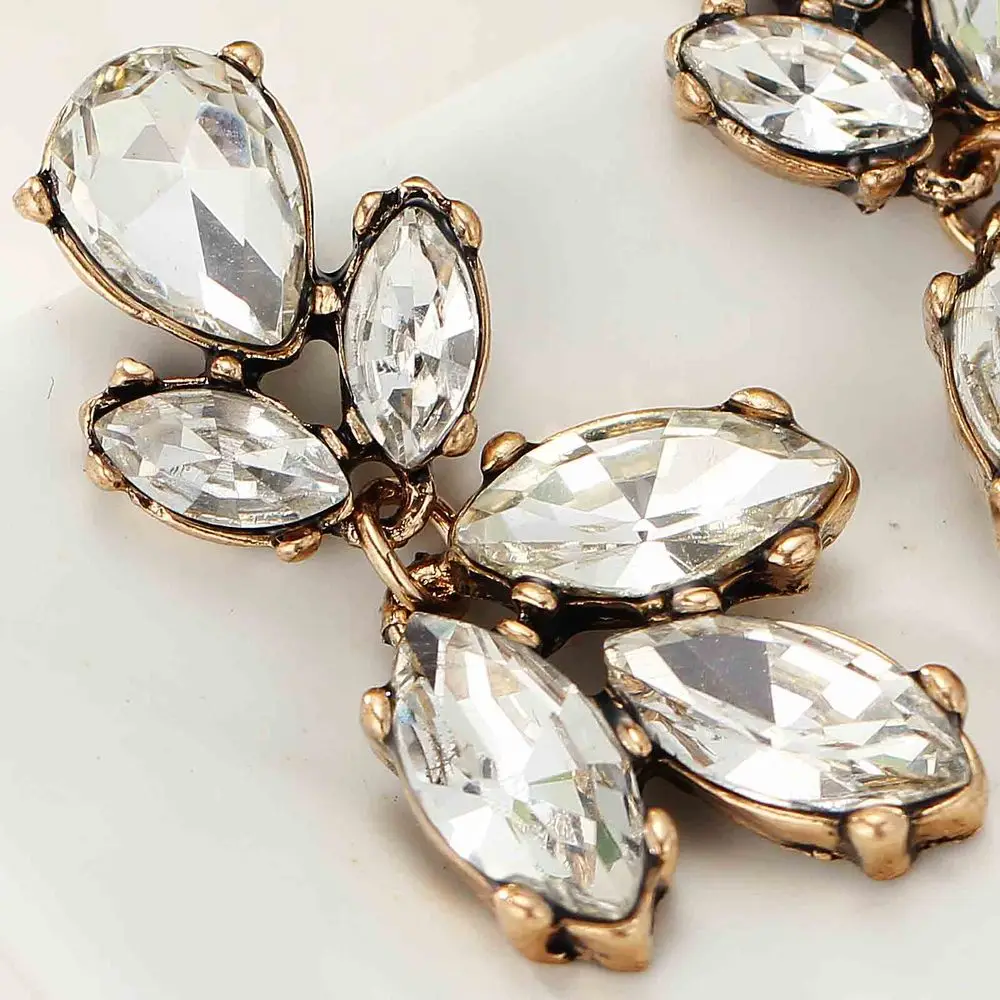 NEW Elegance Women fashion Earrings Handmade Glass sweet metal with gems stud crystal Dangle earrings for women girls E548
NEW Elegance Women fashion Earrings Handmade Glass sweet metal with gems stud crystal Dangle earrings for women girls E548