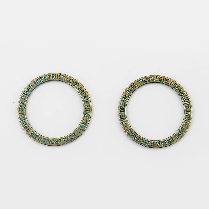 10 pcs Antique Patina Bronze Round Charms Pendants Carved Hope Trust Love Dream For DIY Jewelry Findings
10 pcs Antique Patina Bronze Round Charms Pendants Carved Hope Trust Love Dream For DIY Jewelry Findings
