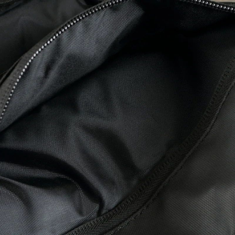 BO009Black010