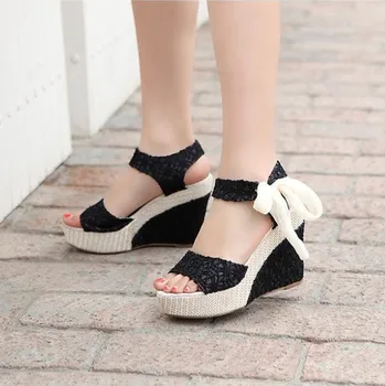 2017Women Sandals Summer Wedges Women's Sandals Platform Lace Belt Bow Flip Flops open toe high-heeled Women shoes Female 35-40
2017Women Sandals Summer Wedges Women's Sandals Platform Lace Belt Bow Flip Flops open toe high-heeled Women shoes Female 35-40