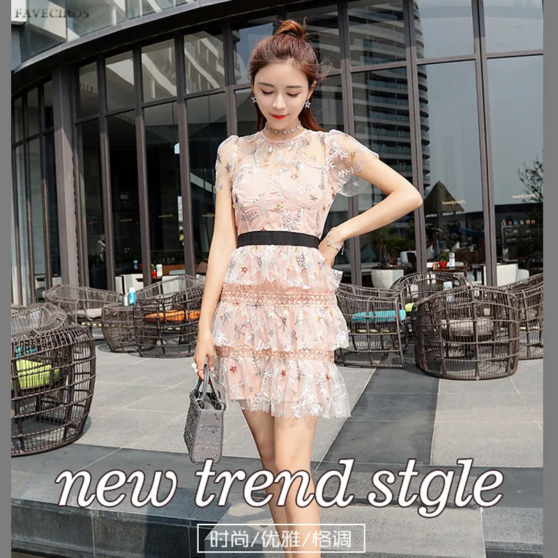 2018 High Quality Luxury Brand Sexy Lace Embroidery Women Dress Sparkle Star Sequined Net Yarn Mesh Elegant Bodycon Mini Dresses
2018 High Quality Luxury Brand Sexy Lace Embroidery Women Dress Sparkle Star Sequined Net Yarn Mesh Elegant Bodycon Mini Dresses