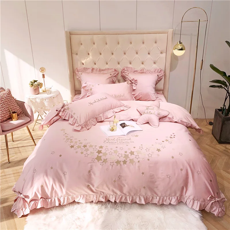 Gold stars embroidery Bedding Set Queen Size egyptian cotton Bedding Sheet red Bed Linen ropa de cama King Bed Set Duvet Cover
Gold stars embroidery Bedding Set Queen Size egyptian cotton Bedding Sheet red Bed Linen ropa de cama King Bed Set Duvet Cover