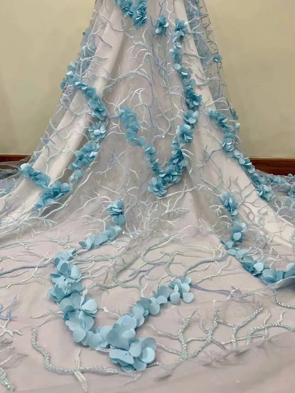 factory offers 3D Applique high quality handmade beaded fabric African lace fabric for Nigerian Evening Dresses lace MD133a
factory offers 3D Applique high quality handmade beaded fabric African lace fabric for Nigerian Evening Dresses lace MD133a