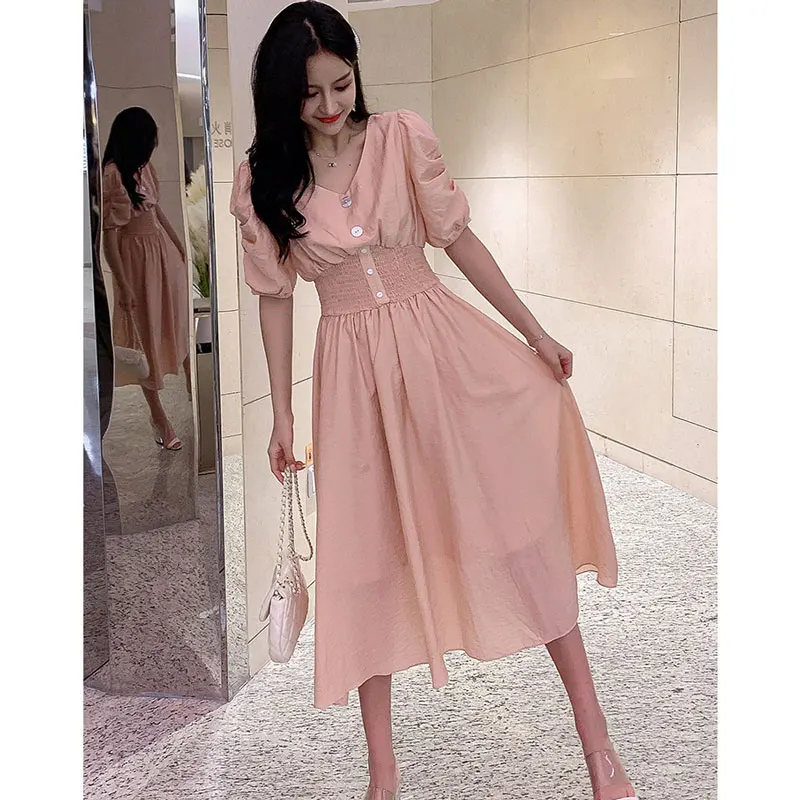 Korea summer 2018 new women clothes in the long section V neck elastic waist puff sleeve dress solid color A shaped large dress
Korea summer 2018 new women clothes in the long section V neck elastic waist puff sleeve dress solid color A shaped large dress