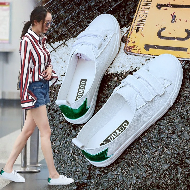 Summer new breathable white shoes female wild Korean version of the lazy shallow canvas shoes casual white shoes
Summer new breathable white shoes female wild Korean version of the lazy shallow canvas shoes casual white shoes