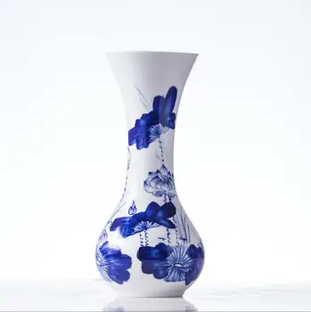 Jingdezhen ceramic crystal glaze vase flower arrangement modern minimalist home living room decoration crafts ornaments
Jingdezhen ceramic crystal glaze vase flower arrangement modern minimalist home living room decoration crafts ornaments