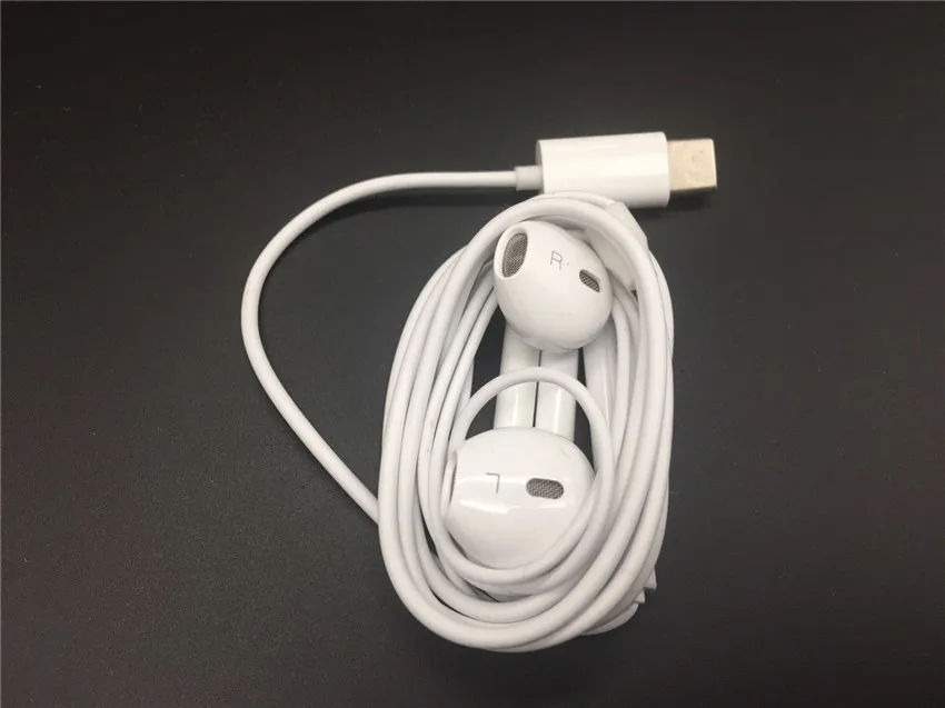 10pcs/lot CM33 Earphone USB Type C In Ear Headset Mic Volume for huawei Mate10 Pro/Mate20 Pro/P20 Pro xiaomi 2s 6x Mi8 8SE
10pcs/lot CM33 Earphone USB Type C In Ear Headset Mic Volume for huawei Mate10 Pro/Mate20 Pro/P20 Pro xiaomi 2s 6x Mi8 8SE