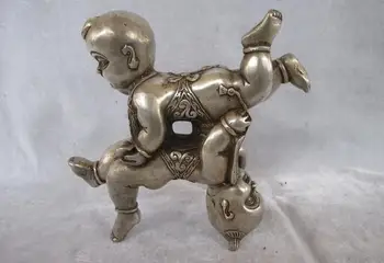 Chinese Tibet Folk Silver carved Unique shape Lovely Two Boy Girl statuary 
Chinese Tibet Folk Silver carved Unique shape Lovely Two Boy Girl statuary