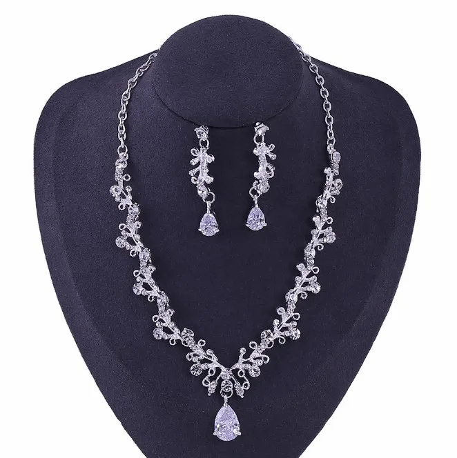 Classic Flower Crystal Jewellery Set Bride Silver Necklace Clip Earrings Set Female Bride Women Wedding Jewelry dropshipping
Classic Flower Crystal Jewellery Set Bride Silver Necklace Clip Earrings Set Female Bride Women Wedding Jewelry dropshipping