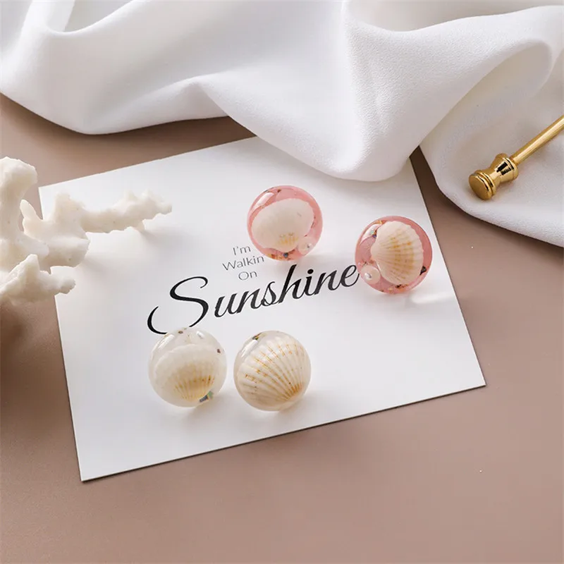 Summer New Arrival Spliced Imiate Pearl Shell Earrings for Women Stud Earrings 2019 Accessories Party Birthday Gifts CEL349
Summer New Arrival Spliced Imiate Pearl Shell Earrings for Women Stud Earrings 2019 Accessories Party Birthday Gifts CEL349