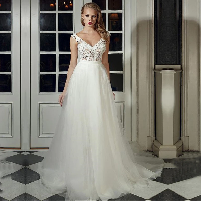 Gorgeous Tulle V Neck Bridal Dress A Line with Lace Appliques Wedding Dress Illusion Wedding Gowns Robe Mariage
Gorgeous Tulle V Neck Bridal Dress A Line with Lace Appliques Wedding Dress Illusion Wedding Gowns Robe Mariage
