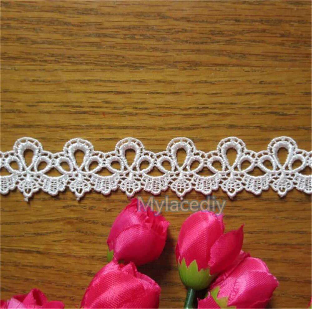 5 Meters 30mm Off White Polyester Crochet Lace Edge Trim Ribbon Fabric Embroidered Applique Sewing Craft Wedding Dress Clothes 
5 Meters 30mm Off White Polyester Crochet Lace Edge Trim Ribbon Fabric Embroidered Applique Sewing Craft Wedding Dress Clothes