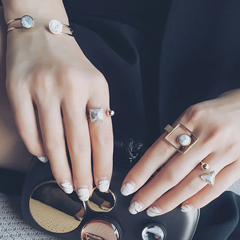 Fashion Personality Simple Triangle Rings Women Punk Round Shape Natural Stone Ring Bagues Women Jewelry
Fashion Personality Simple Triangle Rings Women Punk Round Shape Natural Stone Ring Bagues Women Jewelry
