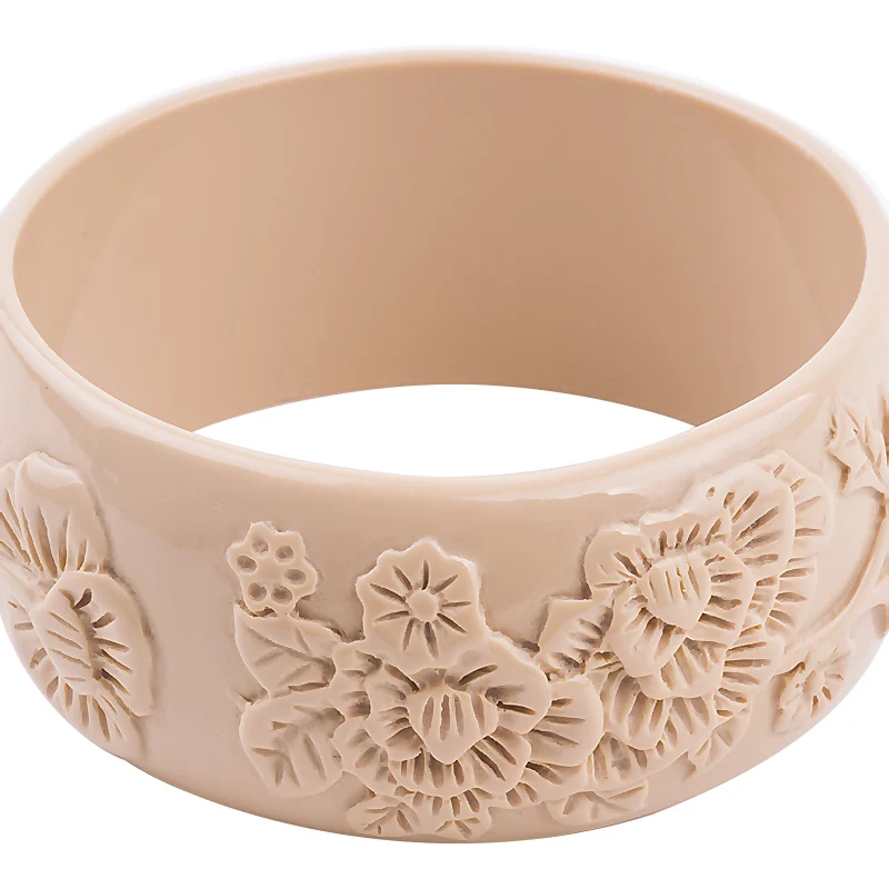 Trendy Resin Cuff Engraved Flower Bracelets Bangles for Women Fashion Acrylic Round Bracelet Female Simple Charm Wedding Jewelry (5)