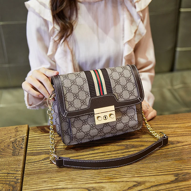 Luxury Brand Female Tote Bag 2019 New High Quality PU Leather Women's Designer Handle Handbag Wild Shoulder Messenger Bag
Luxury Brand Female Tote Bag 2019 New High Quality PU Leather Women's Designer Handle Handbag Wild Shoulder Messenger Bag