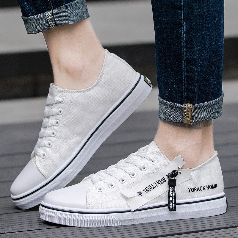 Spring men's canvas shoes men's casual Korean students cloth shoes lovers low to help small white shoes 
Spring men's canvas shoes men's casual Korean students cloth shoes lovers low to help small white shoes