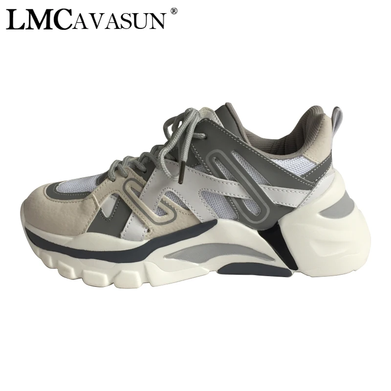 LMCAVASUN 36-44 Designer Casual Shoes Women Sneakers Chameleon Luminous Reflective Glare Night Running Safe Female Shoes
LMCAVASUN 36-44 Designer Casual Shoes Women Sneakers Chameleon Luminous Reflective Glare Night Running Safe Female Shoes