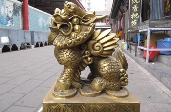 11"China classical Brass Evil Guardian Door beast kylin Fu Foo Dog Lion statuary
11"China classical Brass Evil Guardian Door beast kylin Fu Foo Dog Lion statuary