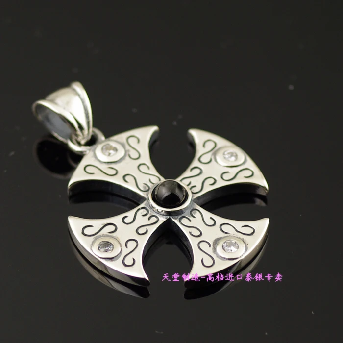 Gothic style 925 Sterling Silver Zircon Circular Cross Pendant Silver imports
Gothic style 925 Sterling Silver Zircon Circular Cross Pendant Silver imports