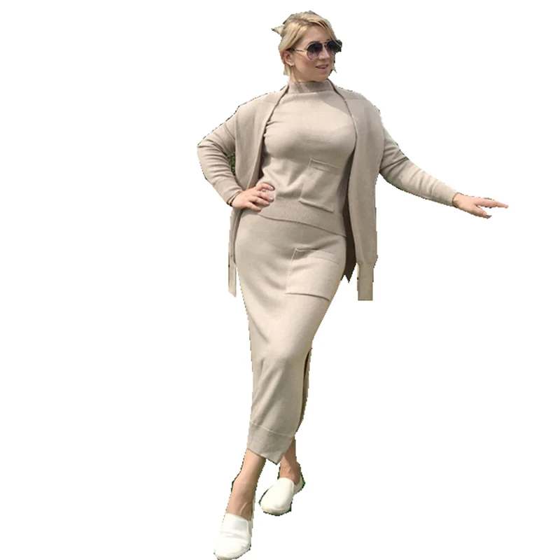 New 2017 Autumn-Winter Women's Suit Fashionable elegant thick troika of skirts and long-sleeved sweaters
New 2017 Autumn-Winter Women's Suit Fashionable elegant thick troika of skirts and long-sleeved sweaters