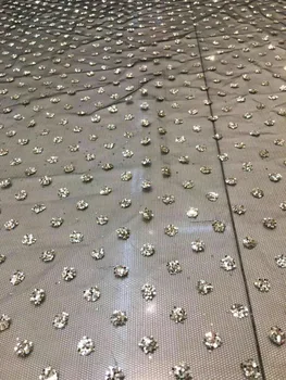 New wedding dress fabric Sparkly french Net african glitter sequence sequin lace fabric for wedding party 
New wedding dress fabric Sparkly french Net african glitter sequence sequin lace fabric for wedding party