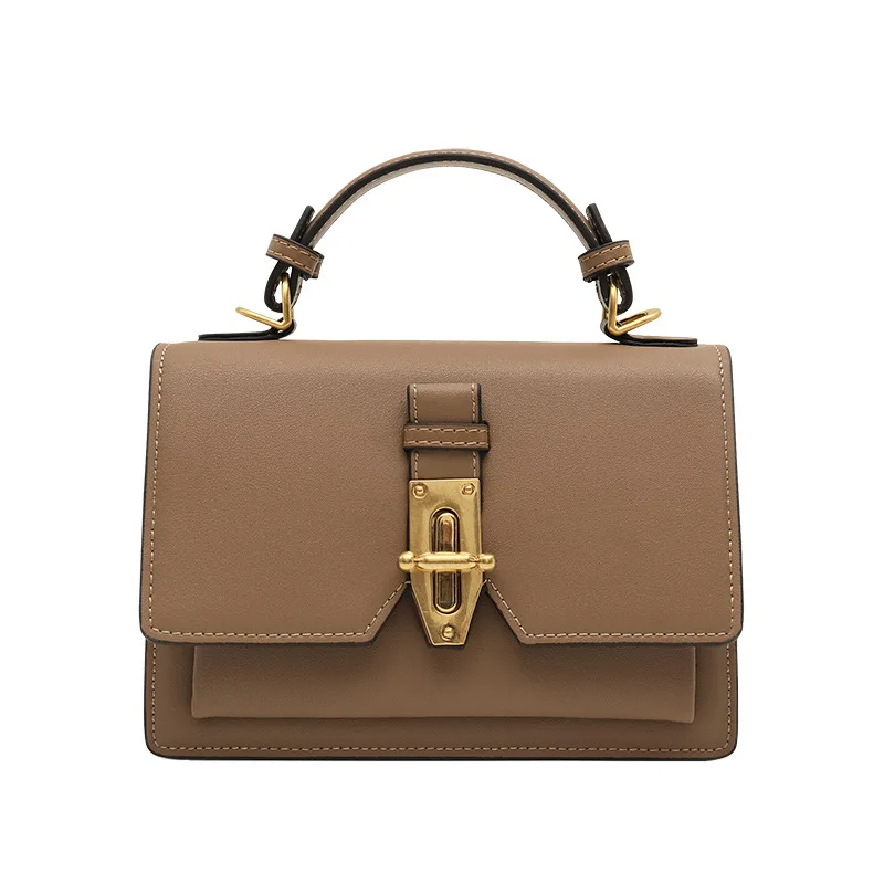 Retro leather small square bag 2018 new autumn and winter fashion simple shoulder bag Messenger bag
Retro leather small square bag 2018 new autumn and winter fashion simple shoulder bag Messenger bag