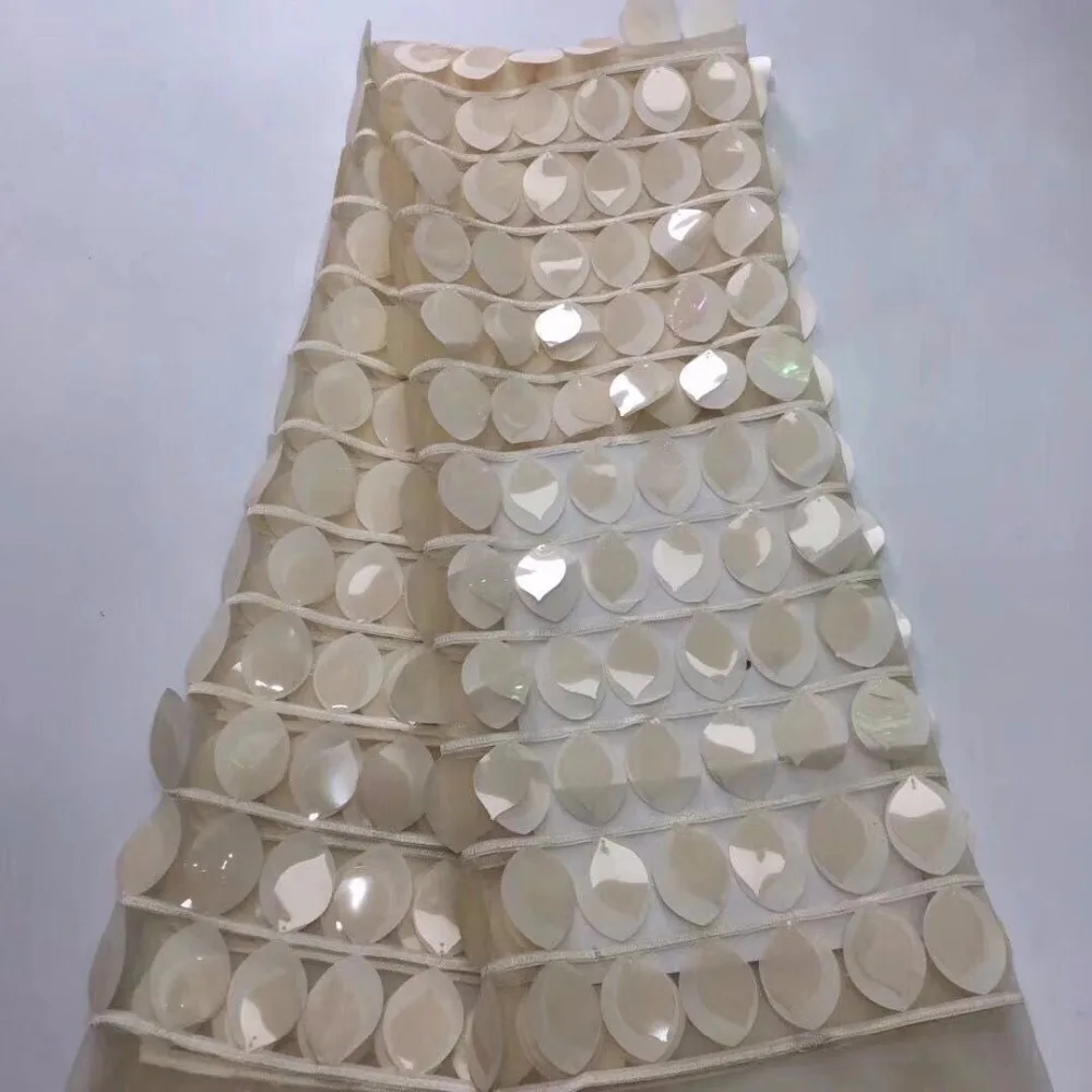 (5yards/pc) High quality Champagne gold African French net lace fabric with fantastic sequins embroidery for party dress Gold(2
(5yards/pc) High quality Champagne gold African French net lace fabric with fantastic sequins embroidery for party dress Gold(2