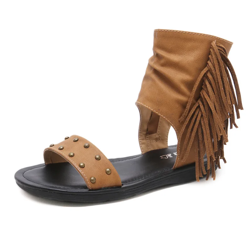 2018 summer new Roman open-toe sandals fashion rivet wild casual flat Roman fringed sandals female.
2018 summer new Roman open-toe sandals fashion rivet wild casual flat Roman fringed sandals female.