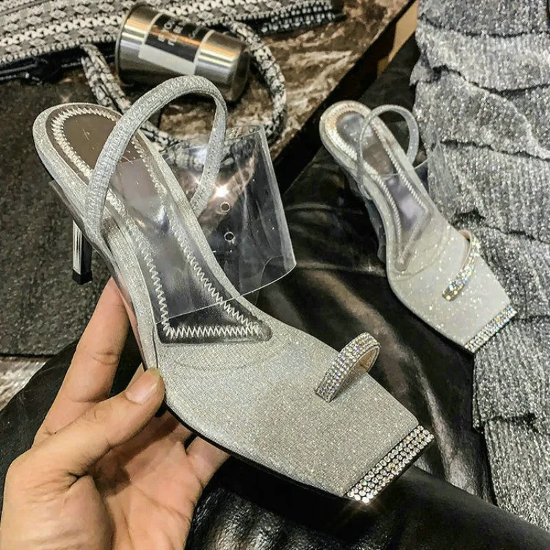 2019 Summer Rhinestone Sandals Hot Selling PVC Clear Sandals Transparent Metal High Heel Open Toe Dress Shoes
2019 Summer Rhinestone Sandals Hot Selling PVC Clear Sandals Transparent Metal High Heel Open Toe Dress Shoes