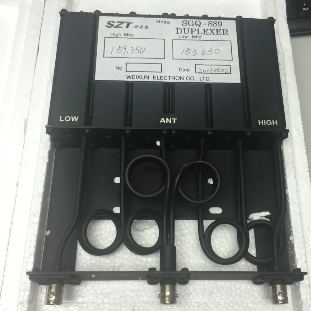 Radio Duplexer UHF for Repeater of two way radio for GM-300 GM-3188 GM-388 6 CAVITY
Radio Duplexer UHF for Repeater of two way radio for GM-300 GM-3188 GM-388 6 CAVITY