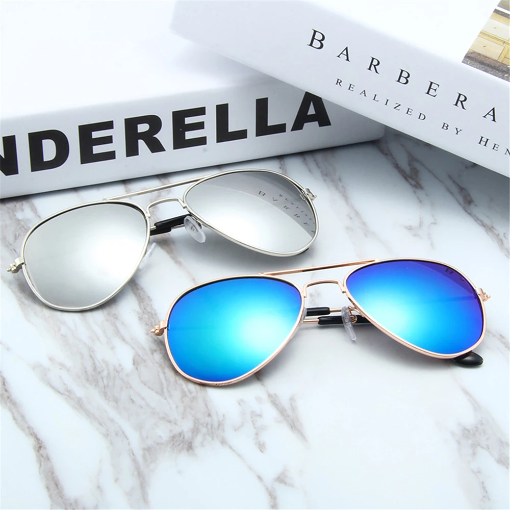 Beautyeye Children Goggle Girls Alloy Sunglasses Hot Fashion Boys Girls Baby Child Classic Retro Cute Sun Glasses UV400
Beautyeye Children Goggle Girls Alloy Sunglasses Hot Fashion Boys Girls Baby Child Classic Retro Cute Sun Glasses UV400