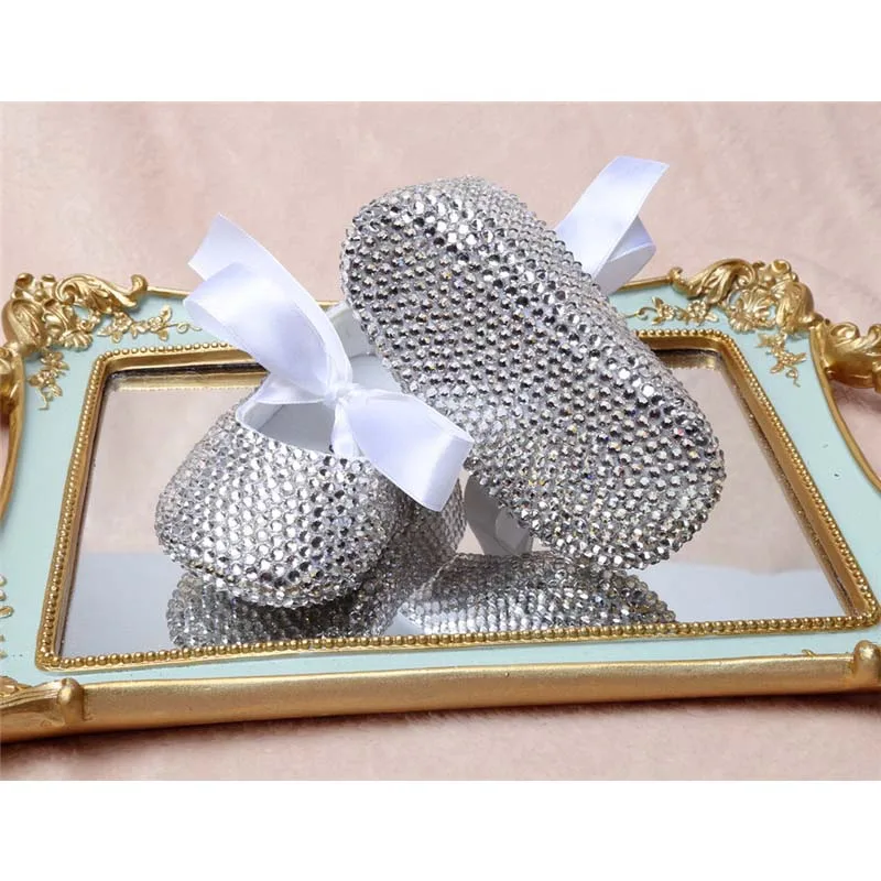 Baby Girls First Walkers Shoes White Lace Satin Soft Bottom Infant Boys Shoes Prewalker Walking Baby Toddler Footwear Kids Shoes
Baby Girls First Walkers Shoes White Lace Satin Soft Bottom Infant Boys Shoes Prewalker Walking Baby Toddler Footwear Kids Shoes