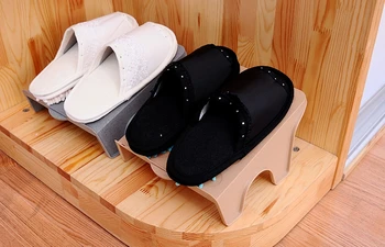 Japanese Style Home Polystyrene Shoe Hanger PP Resin Space-efficient Shoes Storage Rack One-piece Trapezium Design Shoes Shelf
Japanese Style Home Polystyrene Shoe Hanger PP Resin Space-efficient Shoes Storage Rack One-piece Trapezium Design Shoes Shelf