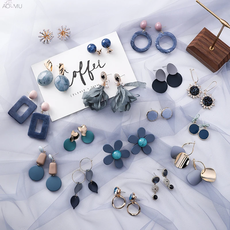AOMU 2019 Korean Sweet Blue Geometric Acrylic Irregular Hollow Circle Square Dangle Earrings for Women Metal Party Beach Jewelry
AOMU 2019 Korean Sweet Blue Geometric Acrylic Irregular Hollow Circle Square Dangle Earrings for Women Metal Party Beach Jewelry