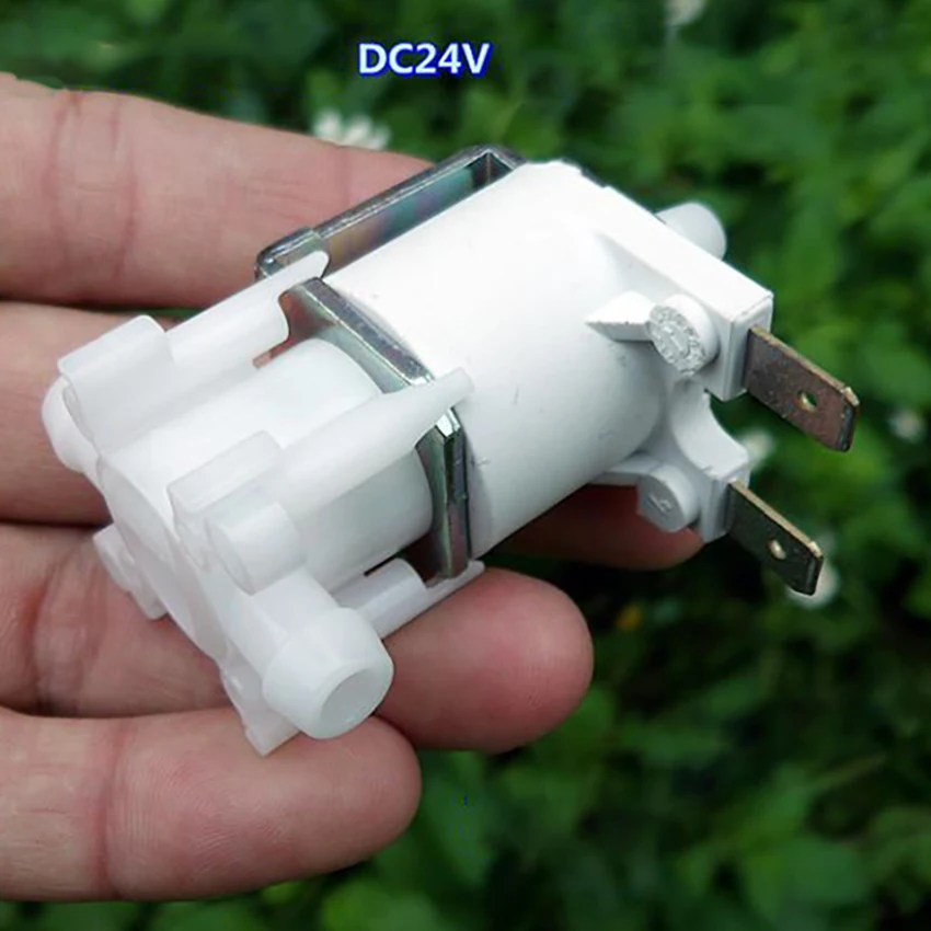 RPE two-position three-way solenoid valve electronically controlled air valve DC24V 265ma 6.3W exhaust valve for coffee machine
RPE two-position three-way solenoid valve electronically controlled air valve DC24V 265ma 6.3W exhaust valve for coffee machine