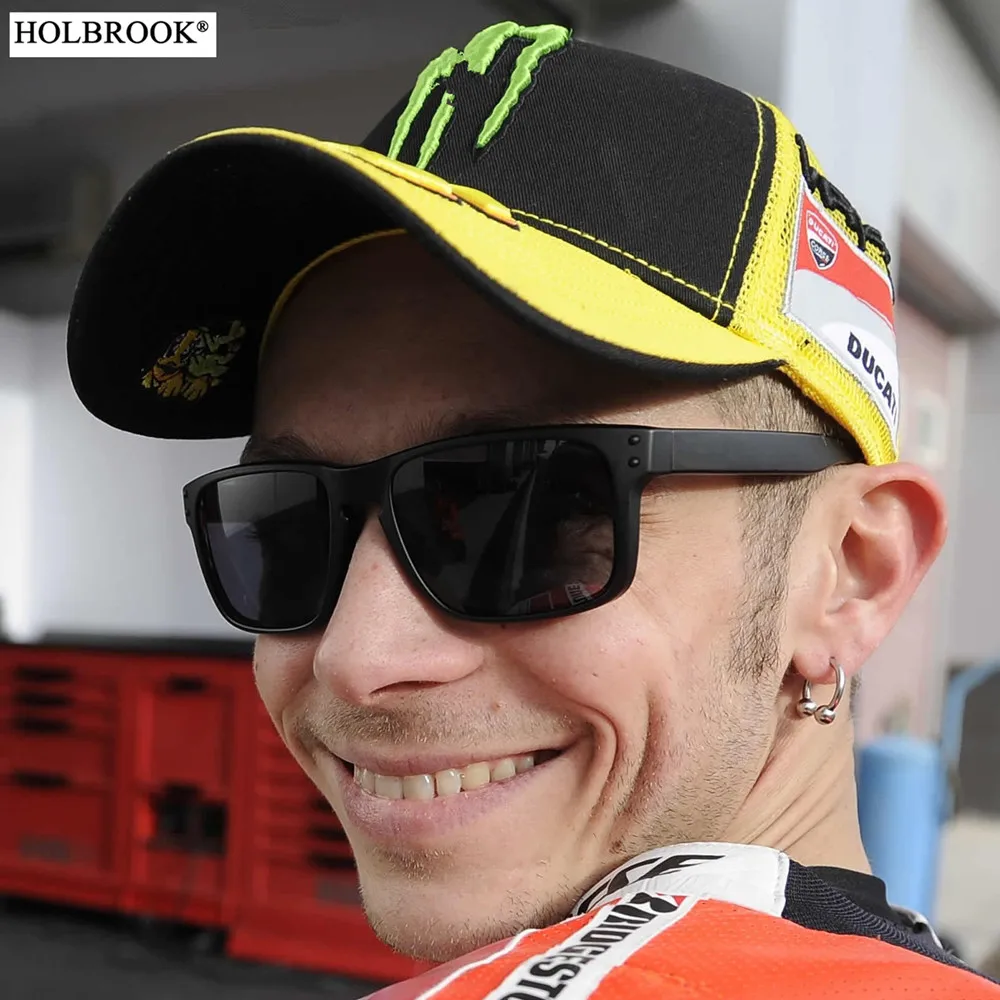 2019 Vintage Classic Polarized Sunglasses Women/Men Eyeglasses Street Beat Shopping Mirror Oculos De Sol Gafas UV400 vr46
2019 Vintage Classic Polarized Sunglasses Women/Men Eyeglasses Street Beat Shopping Mirror Oculos De Sol Gafas UV400 vr46