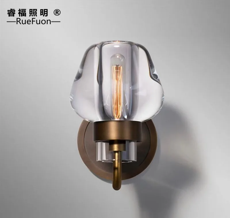 Nordic Modern Copper Wall Lamp Bar, American Copper Lamp Individuality Post-modern Glass Restaurant Copper Lamp
Nordic Modern Copper Wall Lamp Bar, American Copper Lamp Individuality Post-modern Glass Restaurant Copper Lamp