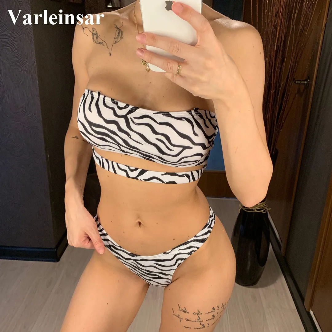 2019 New Zebra Print Bandeau High Cut Bikini Female Swimsuit Women Swimwear Two-pieces Bikini set Bather Bathing Suit Swim V1249
2019 New Zebra Print Bandeau High Cut Bikini Female Swimsuit Women Swimwear Two-pieces Bikini set Bather Bathing Suit Swim V1249