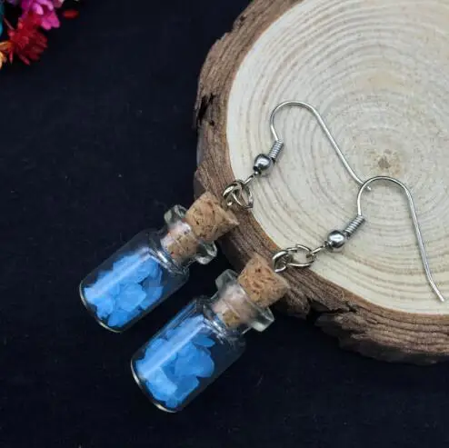 1Pair Pure Handmade earring clip WHOLESALE Breaking bad inspired crystal sky blue vial cork bottle earring bath salt jewelry
1Pair Pure Handmade earring clip WHOLESALE Breaking bad inspired crystal sky blue vial cork bottle earring bath salt jewelry