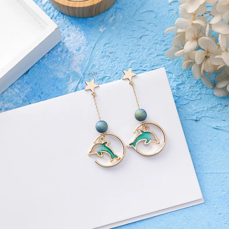 2019 Summer New Lovely Animal Dolphin Long Drop Earrings For Women Gold Color Star Korea Personality Girls Fashion Dangle Brinco 
2019 Summer New Lovely Animal Dolphin Long Drop Earrings For Women Gold Color Star Korea Personality Girls Fashion Dangle Brinco
