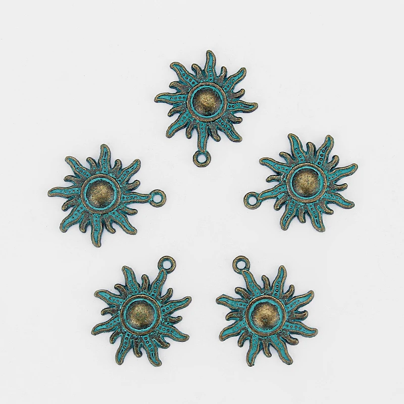 10pcs Antique Bronze Verdigris Patina Sun Charms Pendant for Bracelet Necklace Jewelry Making Findings 28*25mm
10pcs Antique Bronze Verdigris Patina Sun Charms Pendant for Bracelet Necklace Jewelry Making Findings 28*25mm