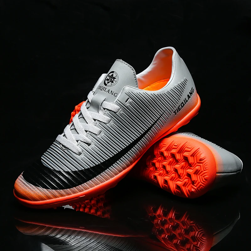 HUMTTO Superfly Soccer Shoes Indoor Cleats Football Shoes Male Professional Sneakers Lightweight Futsal Athletic Soccer Shoes
HUMTTO Superfly Soccer Shoes Indoor Cleats Football Shoes Male Professional Sneakers Lightweight Futsal Athletic Soccer Shoes