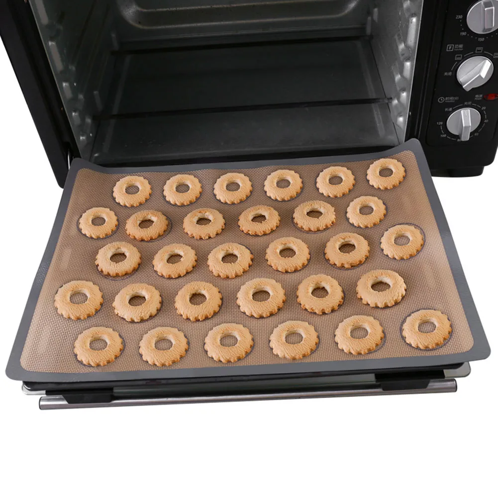 1 Pcs Silicone Macaron Baking Mat Non Stick Bakery Sheets Baking Tools Non-stick surface H99F
1 Pcs Silicone Macaron Baking Mat Non Stick Bakery Sheets Baking Tools Non-stick surface H99F