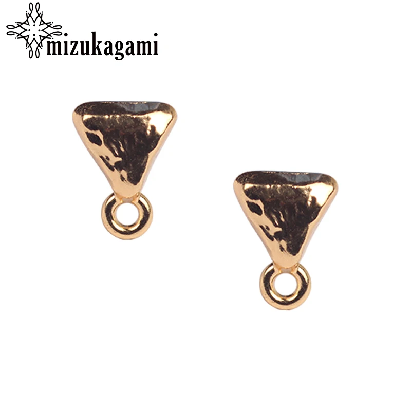 8*11mm 10pcs/lot Zinc Alloy Stud Earrings Golden Triangle Shape Connector For DIY Earrings Jewelry Making Finding Accessories
8*11mm 10pcs/lot Zinc Alloy Stud Earrings Golden Triangle Shape Connector For DIY Earrings Jewelry Making Finding Accessories