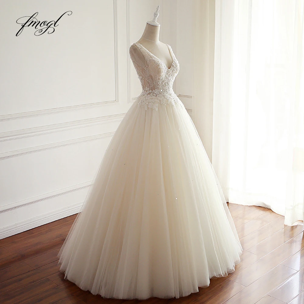 Fmogl Vestido De Noiva Sexy Backless V Neck Pleat Wedding Dresses Embroidery Beaded A Line Lace Bridal Gown
Fmogl Vestido De Noiva Sexy Backless V Neck Pleat Wedding Dresses Embroidery Beaded A Line Lace Bridal Gown