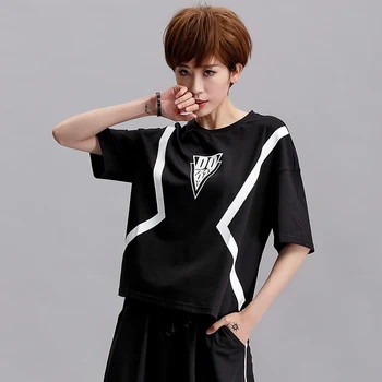 American 2020 Women Summer Fashion Geometric Black O-Neck Loose T Shirt Tops Female Personality Good Quality T Shirt Tee Brand
American 2020 Women Summer Fashion Geometric Black O-Neck Loose T Shirt Tops Female Personality Good Quality T Shirt Tee Brand