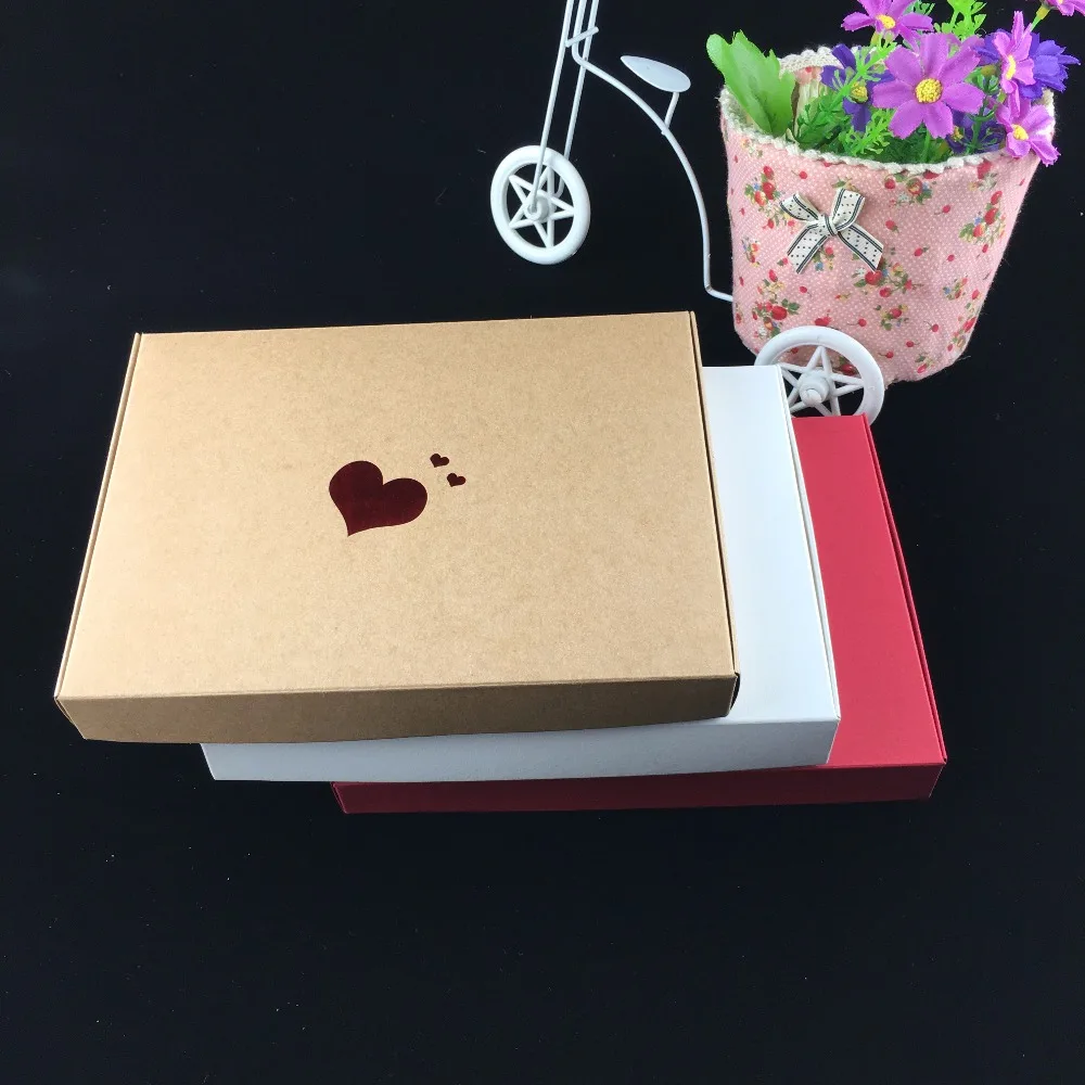 20pcs kraft gift box, wedding gift box Big Christmas gift packaging boxes cake cookie boxs for wedding and party
20pcs kraft gift box, wedding gift box Big Christmas gift packaging boxes cake cookie boxs for wedding and party