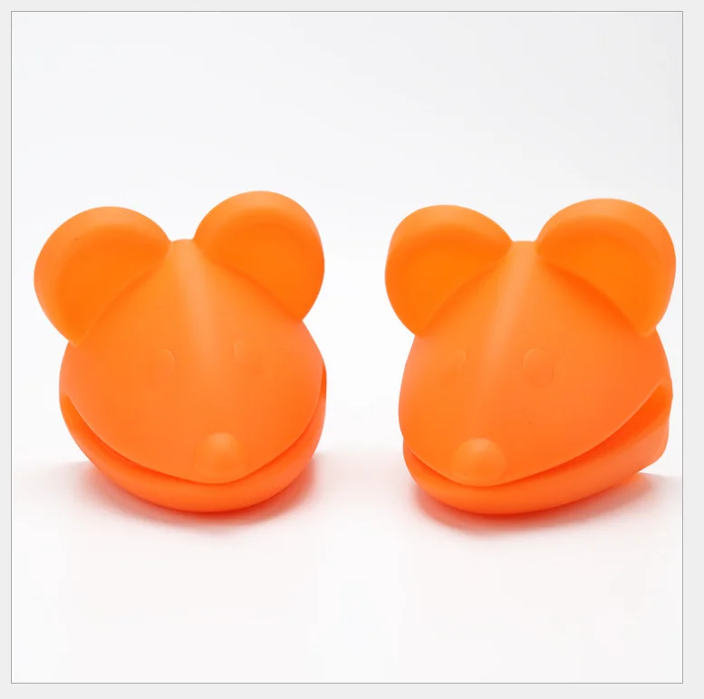 Cartoon Mouse shape Heat Insulation Resistant Silicone Glove Cooking Baking Tool BBQ Oven Pot Holder Mitt Kitchen
Cartoon Mouse shape Heat Insulation Resistant Silicone Glove Cooking Baking Tool BBQ Oven Pot Holder Mitt Kitchen